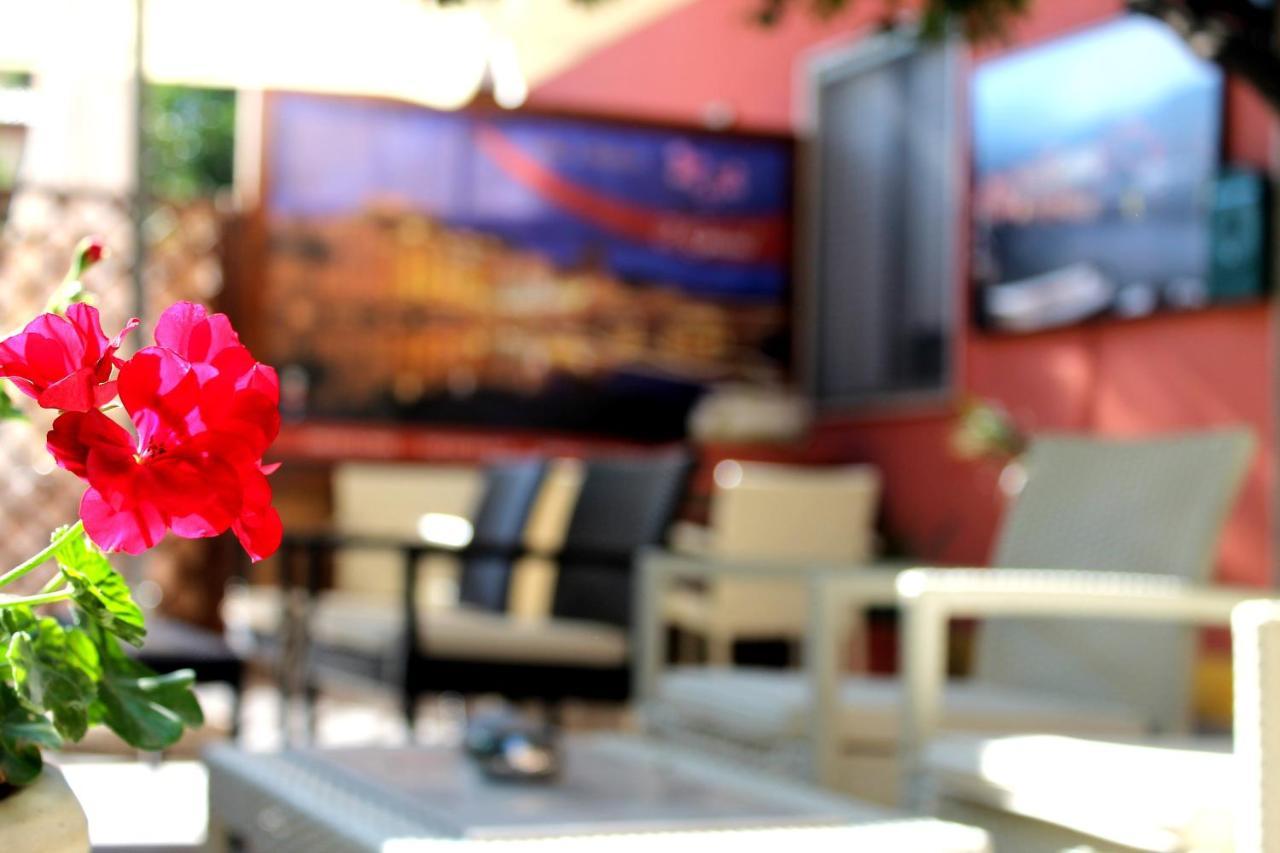 I Gerani Bed & Breakfast Bosa Exterior photo